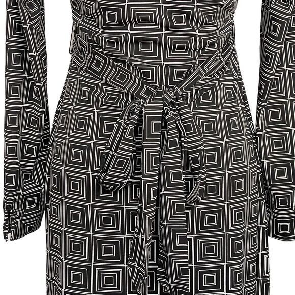 Express Wrap Dress Women Size 3/4 Black Geometric Surplice V-Neck Collared - Picture 4 of 12